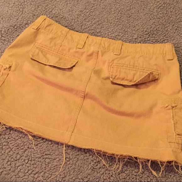 Old Navy Authentic Skirt. Khaki color - Picture 4 of 5